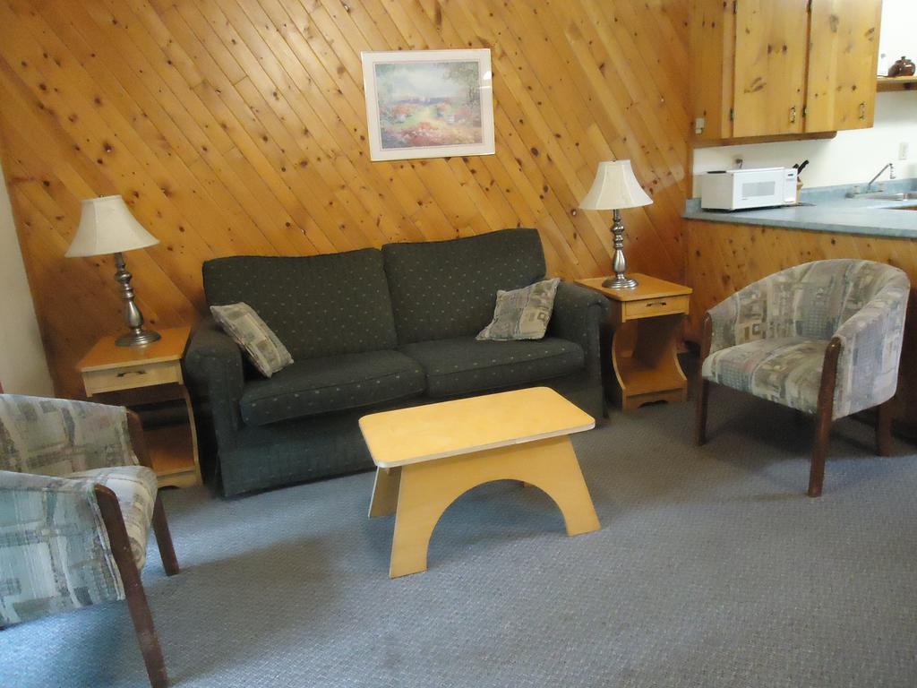Balsam Resort Fenelon Falls Exterior foto