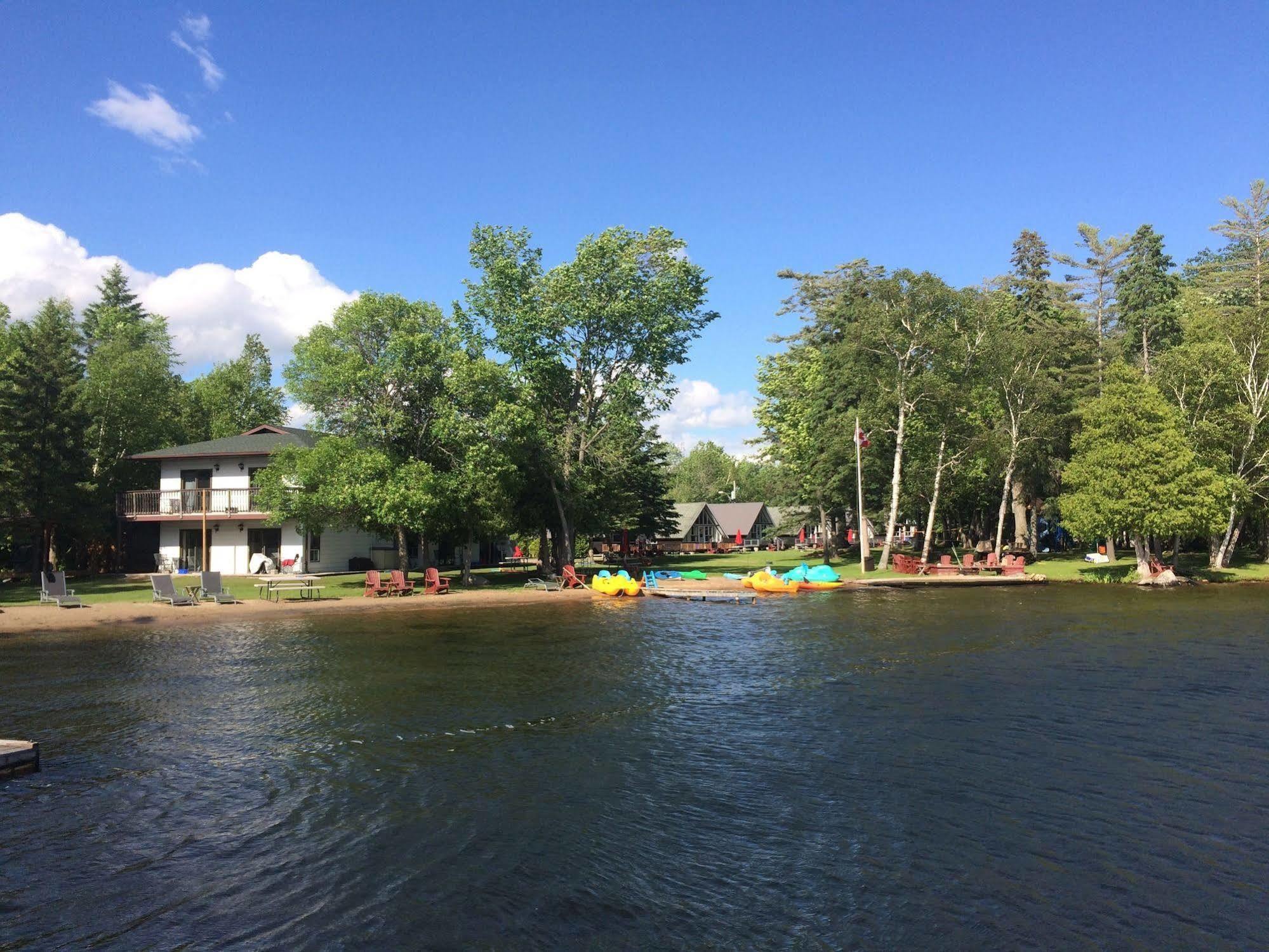 Balsam Resort Fenelon Falls Exterior foto